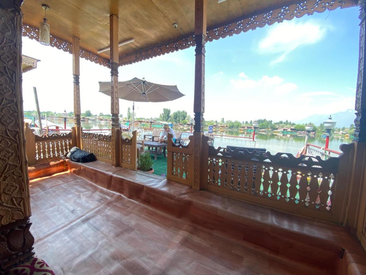 Lake Palace Group Of House Boats Srīnagar Exterior foto