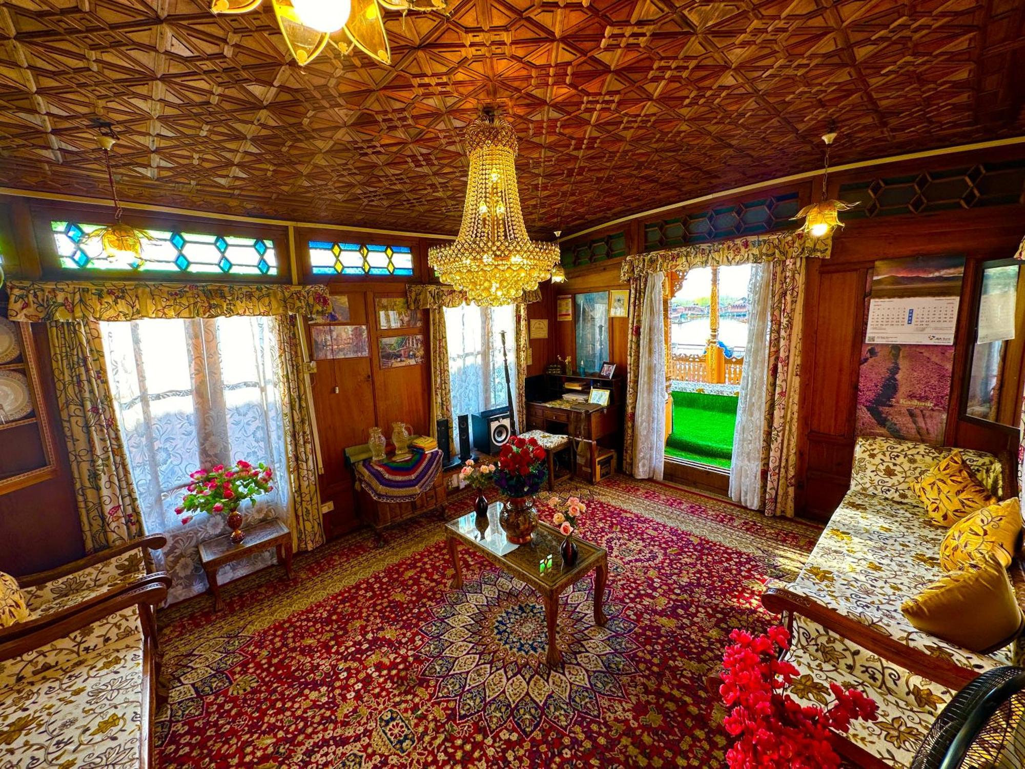 Lake Palace Group Of House Boats Srīnagar Exterior foto