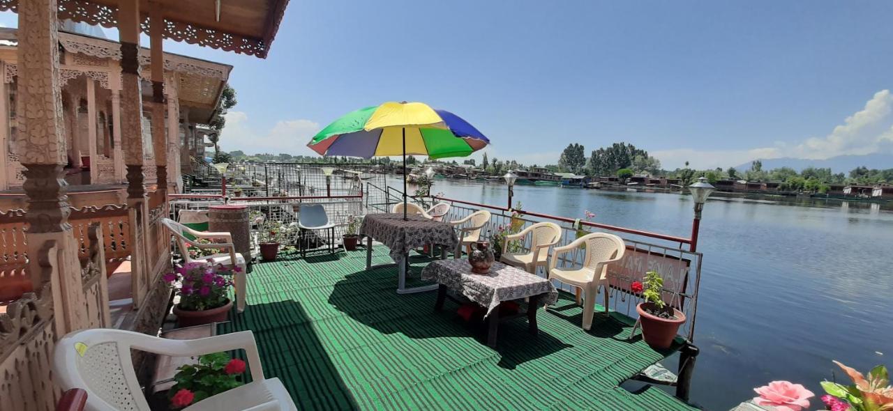 Lake Palace Group Of House Boats Srīnagar Exterior foto